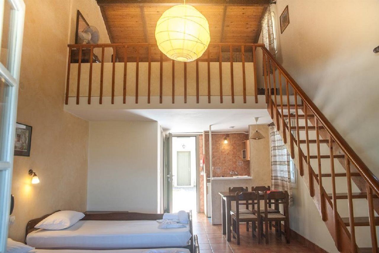Mouikis Sun Village Lakithra Екстер'єр фото